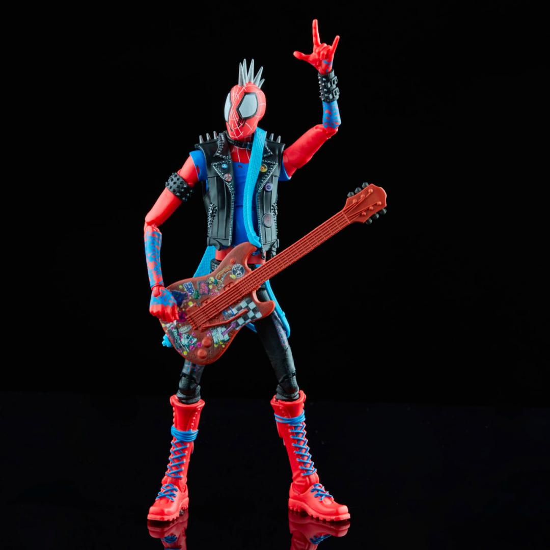 Hasbro выпустила фигурки серии Marvel Legends по новому Спайдервёрсу, не дожидаясь премьеры мультфильма.
«Человек-паук: Паутина вселенных» выходит в прокат в июне....