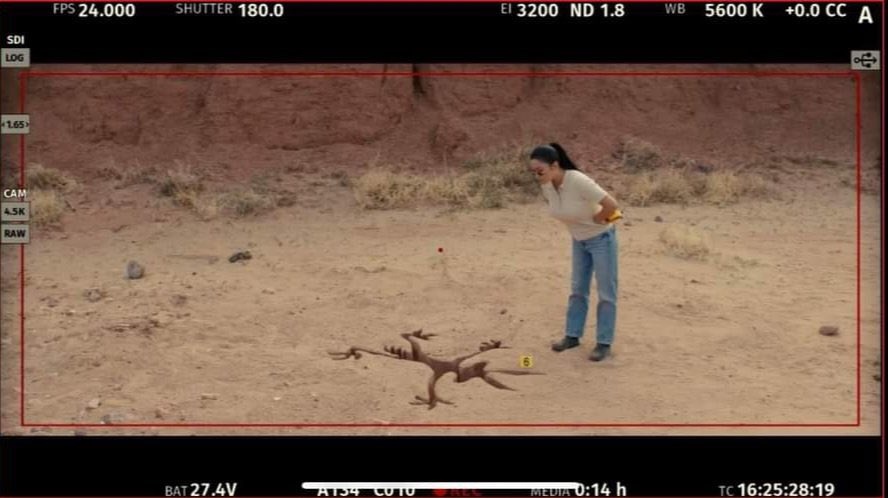 Похоже, что гибридная полнометражка "Coyote vs. ACME" снова оказалась на грани забвения.
Крайне положительные отзывы на закрытых показах не переубедили руководство WB. Но в первую очередь его не устр...